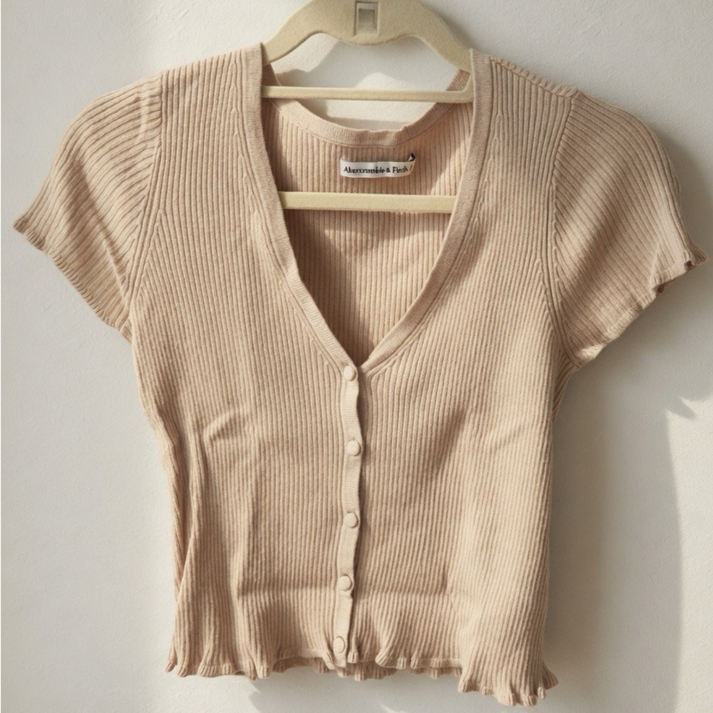 Abercrombie & Fitch | Ribbed Button-Front Top